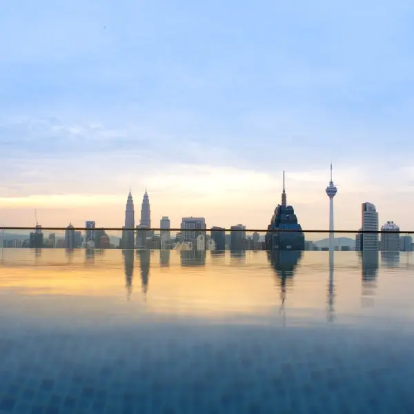 פנאנג: מפגש מרתק בין קסם המזרח לעירוניות חדשנית